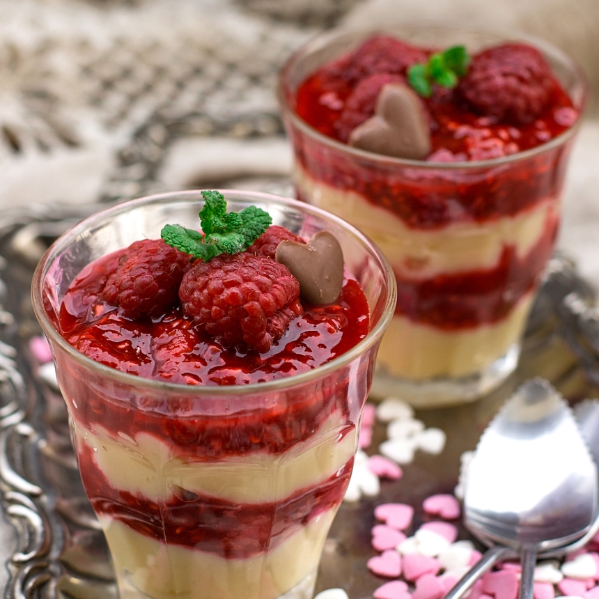 Recette Verrines véganes de framboises vanillée