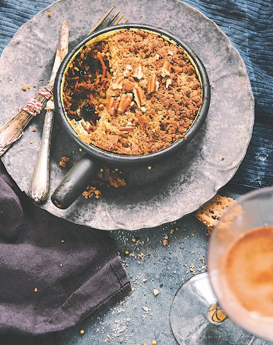 Crumble salé aux légumes d’hiver et noix de pécan