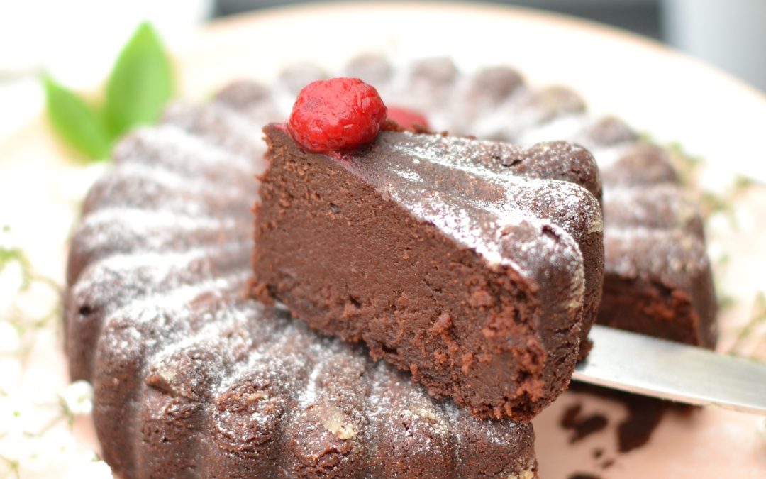 Gâteau fondant chocolat-dattes 100% végan