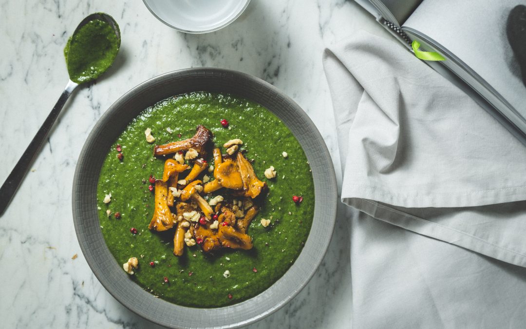 Purée de blettes, girolles et noix