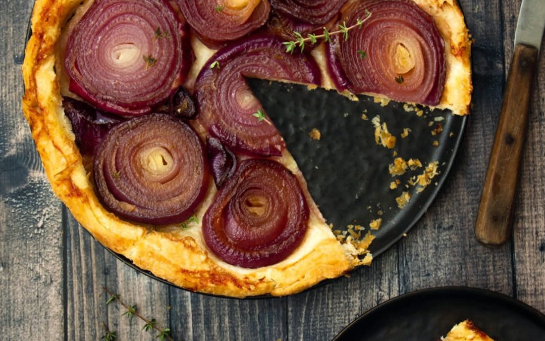 Tatin d’oignons au thym et sirop d’érable