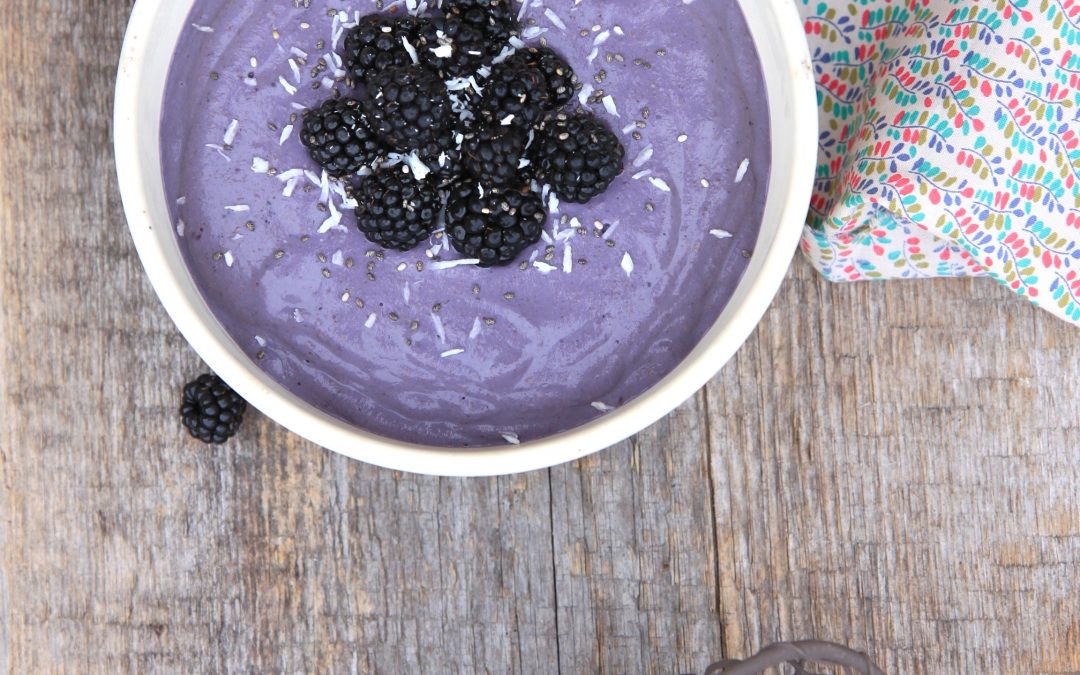 Crème crue sarrasin-amande aux mûres sauvages