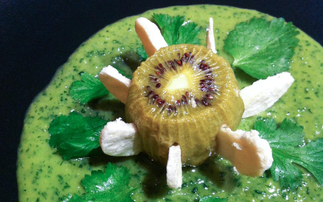 Kiwi rôti, crème sucrée de pois cassés à la coriandre