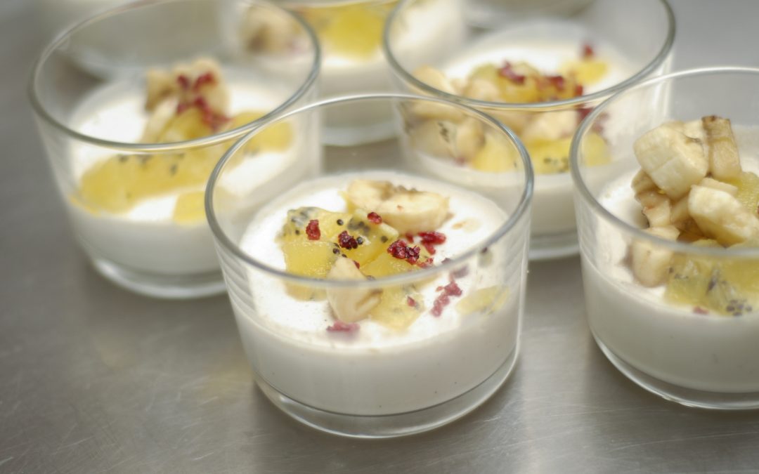 Panna cotta vegan coco, kiwi et banane