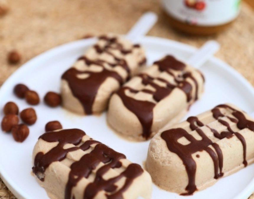 Crème glacée vegan aux noisettes et sans sucre pour enfants