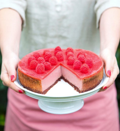 Pink velvet cheesecake